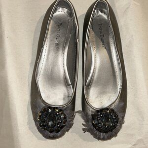 Pierre Dumas Flat Embellished Gray Silver Shoes Size 8 1/2
